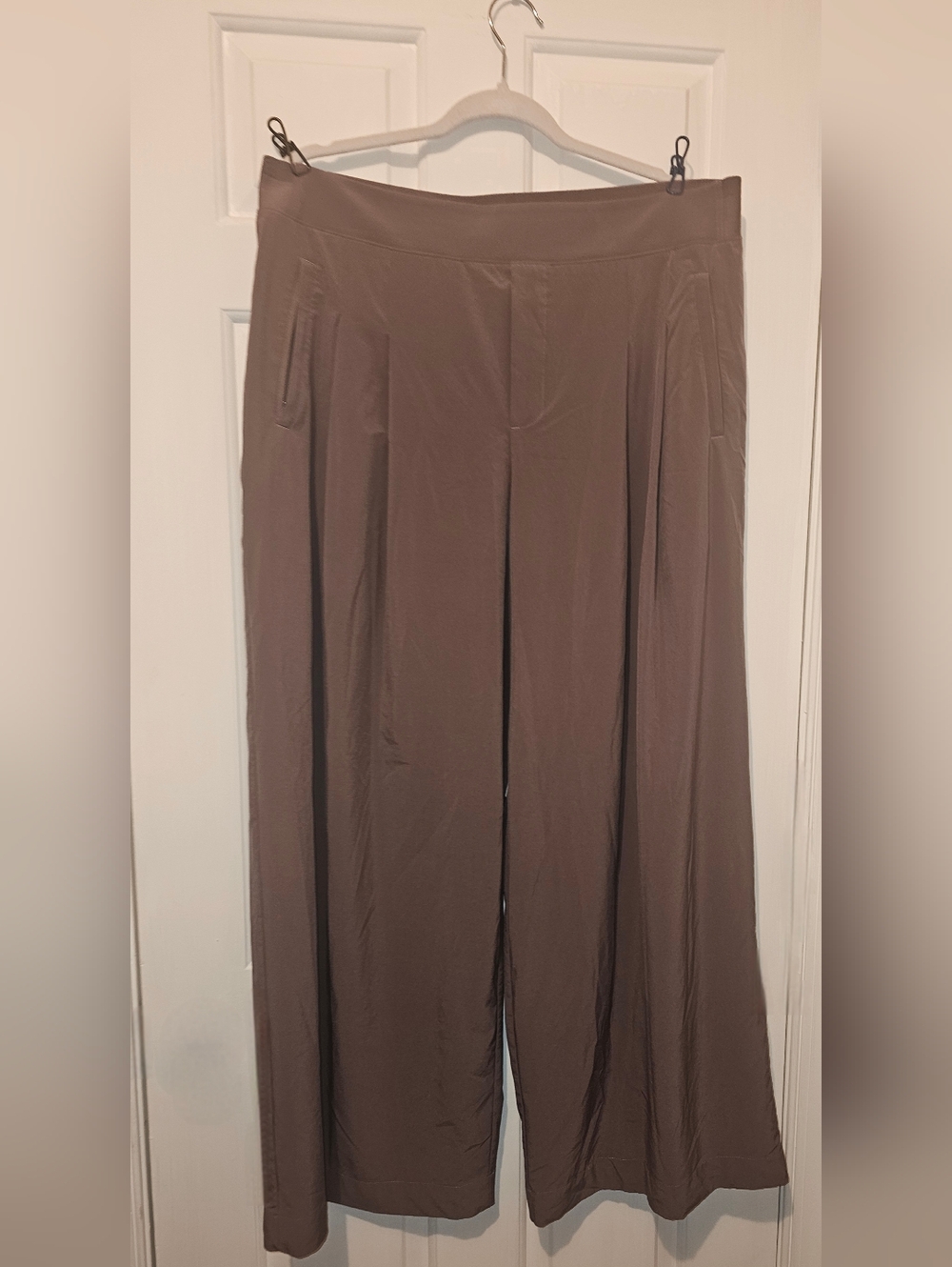 Athleta Brooklyn Heights Wide Leg Pants High Rise Pleated Mauve Size 16